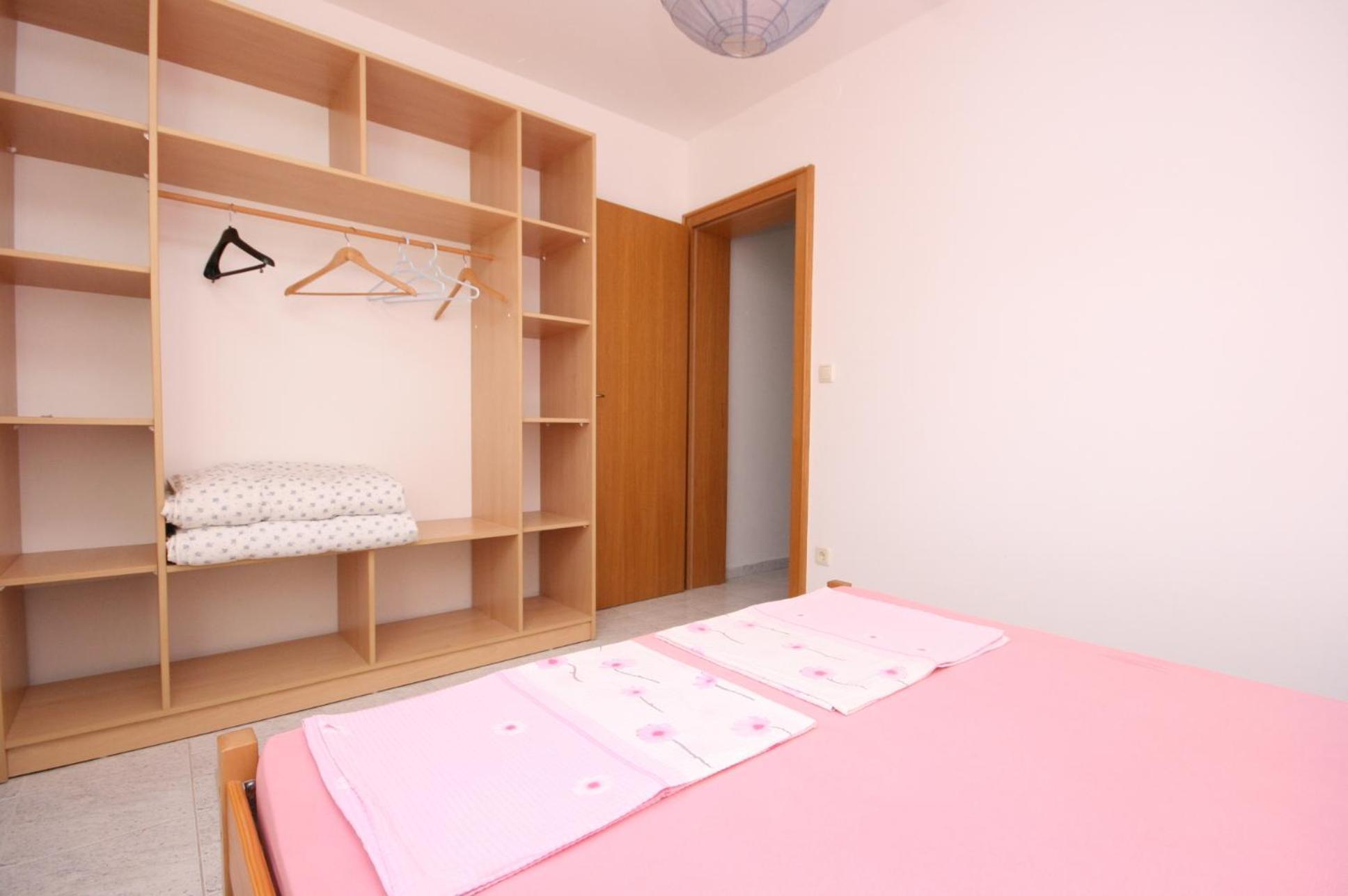 Apartments With A Parking Space Mandre, Pag - 6405 Kolan Habitación foto