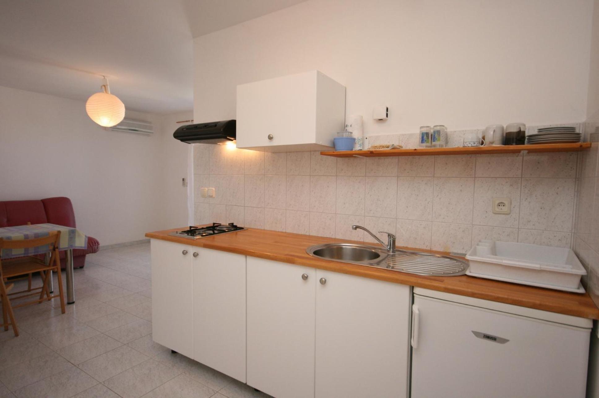 Apartments With A Parking Space Mandre, Pag - 6405 Kolan Habitación foto